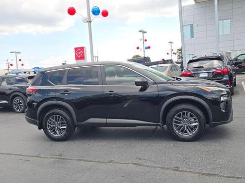 Super Black 2024 Nissan Rogue S