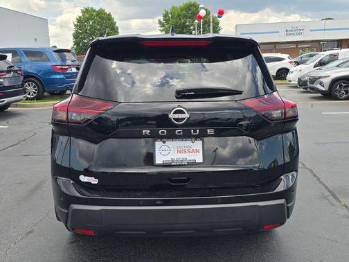 Super Black 2024 Nissan Rogue S