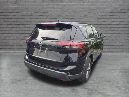 Super Black 2024 Nissan Rogue S