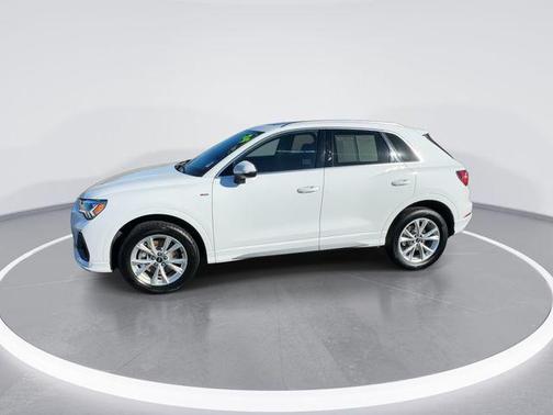 2024 Audi Q3 Premium 45 TFSI S line quattro Tiptronic