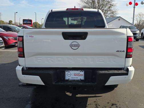 2026 Nissan Frontier SV