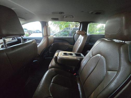 Velvet Red Pearlcoat 2018 Chrysler Pacifica Limited