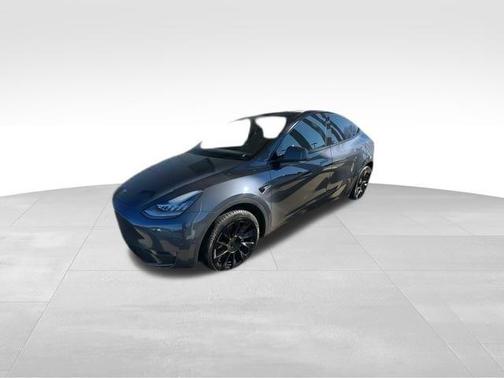 2022 Tesla Model Y Long Range Dual Motor All-Wheel Drive