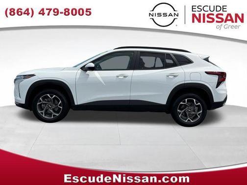 Summit White 2025 Chevrolet Trax LT