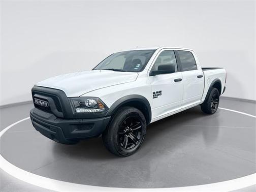 2024 RAM 1500 Classic Warlock Crew Cab 4x2 5'7' Box