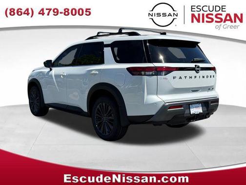 Everest White Pearl Tricoat 2026 Nissan Pathfinder SL