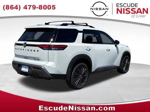 Everest White Pearl Tricoat 2026 Nissan Pathfinder SL