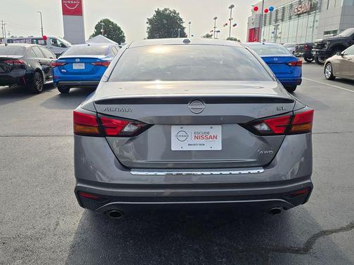 Gun Metallic 2023 Nissan Altima 2.5 SL