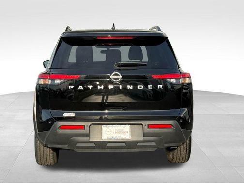 2025 Nissan Pathfinder SV FWD