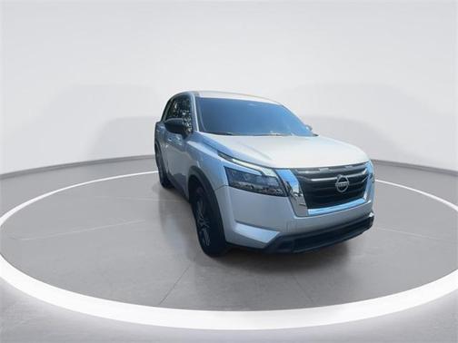 2023 Nissan Pathfinder S FWD