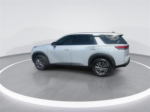 2023 Nissan Pathfinder S FWD