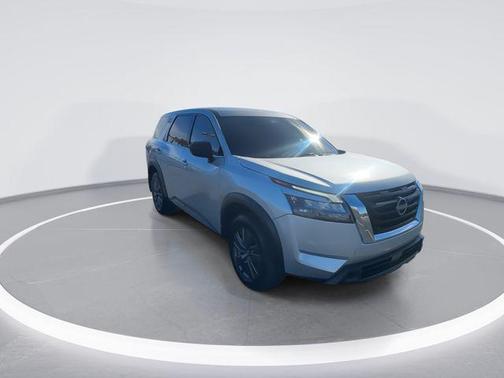 2023 Nissan Pathfinder S FWD