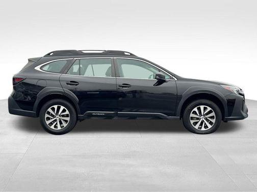 2023 Subaru Outback Base