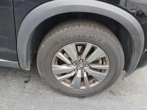 Super Black 2022 Nissan Pathfinder S 2WD