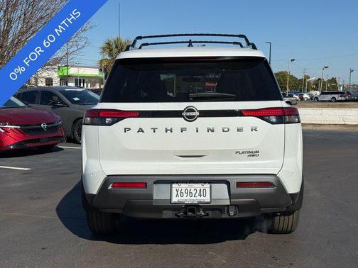 Everest White Pearl Tricoat 2026 Nissan Pathfinder Platinum