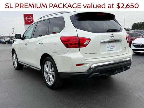 2018 Nissan Pathfinder SL
