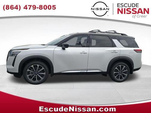 Everest White Pearl/Black 2026 Nissan Pathfinder Platinum