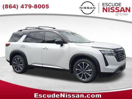 Everest White Pearl/Black 2026 Nissan Pathfinder Platinum