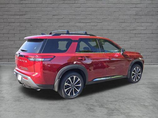 Scarlet Ember Tintcoat 2026 Nissan Pathfinder Platinum