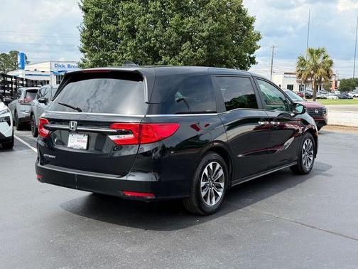 Crystal Black Pearl 2024 Honda Odyssey EX-L
