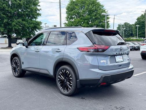 Boulder Gray Pearl 2026 Nissan Rogue Dark Armor