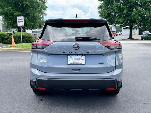 Boulder Gray Pearl 2026 Nissan Rogue Dark Armor