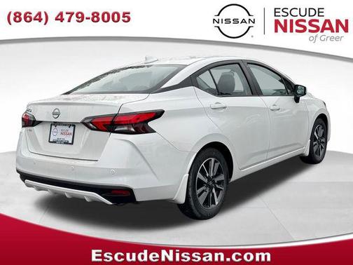 Aspen White Tricoat 2025 Nissan Versa 1.6 SV