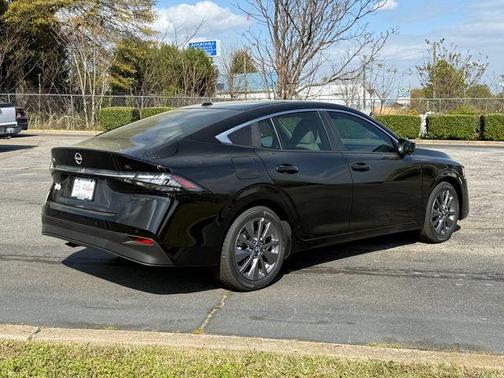 Super Black 2026 Nissan Sentra SL