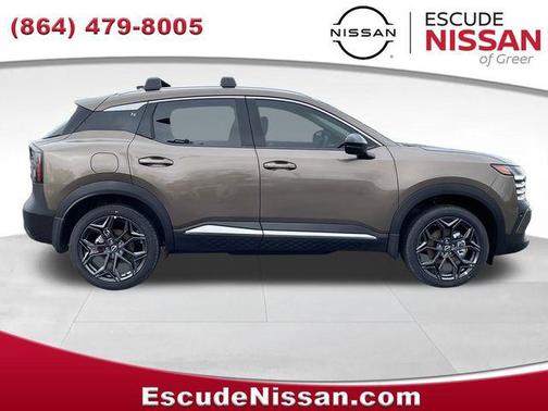 Canyon Bronze Metallic 2026 Nissan Kicks SR
