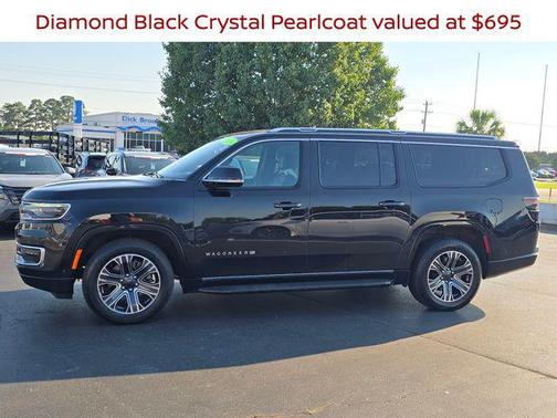 Diamond Black Crystal Pearlcoat 2024 Jeep Wagoneer L Series II