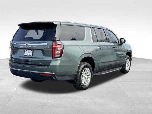 2024 Chevrolet Suburban LT