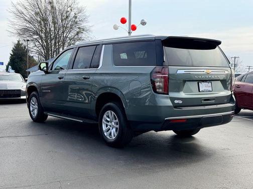 2024 Chevrolet Suburban LT