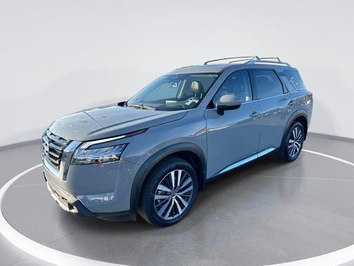 2022 Nissan Pathfinder Platinum 4WD