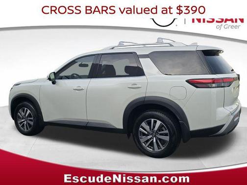 Pearl White Tricoat 2022 Nissan Pathfinder SL 4WD