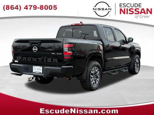 2024 Nissan Frontier SL