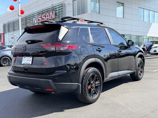 2025 Nissan Rogue Rock Creek