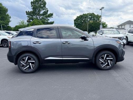 Gun Metallic 2026 Nissan Kicks SV