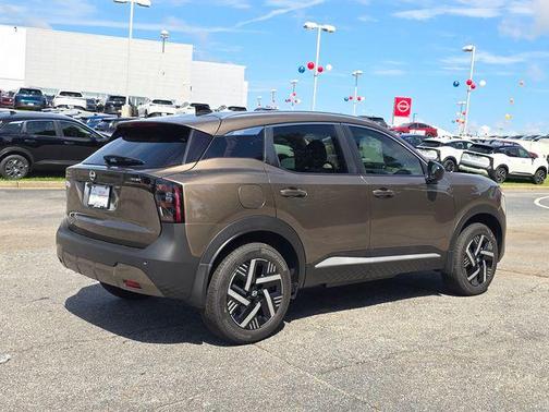 Canyon Bronze Metallic 2026 Nissan Kicks SV