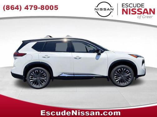 Everest White Pearl/Super Black 2026 Nissan Rogue Platinum
