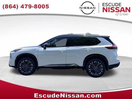 Everest White Pearl/Super Black 2026 Nissan Rogue Platinum