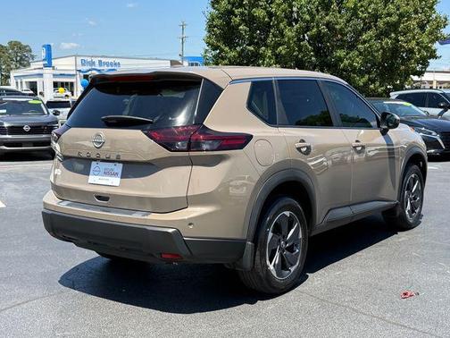 Baja Storm Metallic 2025 Nissan Rogue SV