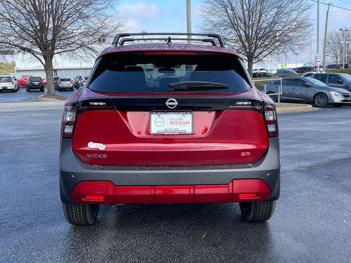2026 Nissan Kicks SR