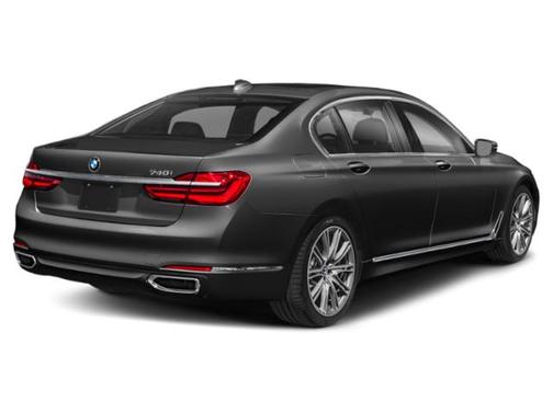 2019 BMW 740 740i