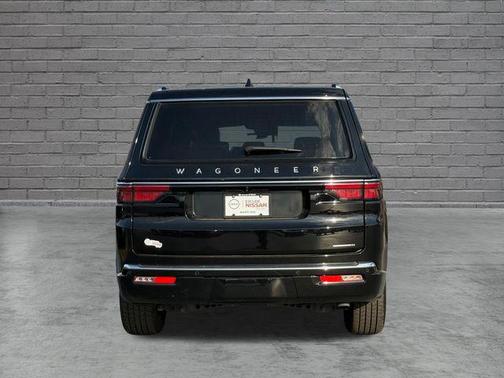 Diamond Black Crystal Pearlcoat 2024 Jeep Wagoneer Series II 4x2