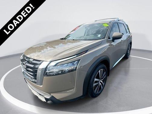 2023 Nissan Pathfinder Platinum FWD