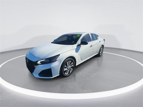 2025 Nissan Altima S