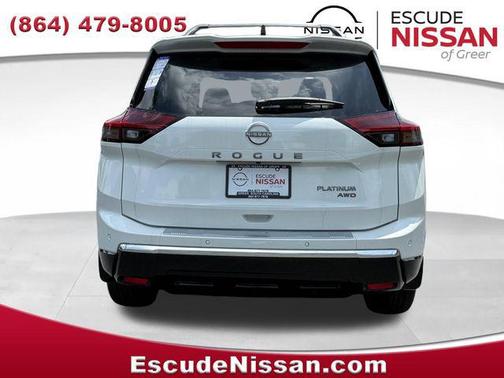 Everest White Pearl Tricoat 2026 Nissan Rogue Platinum