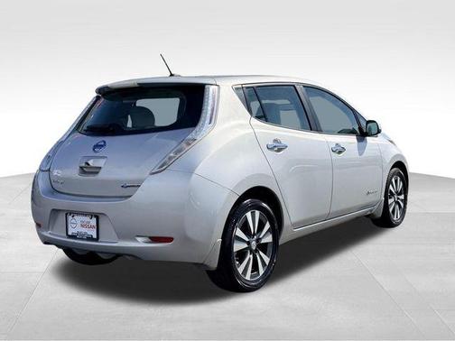 2015 Nissan Leaf SV