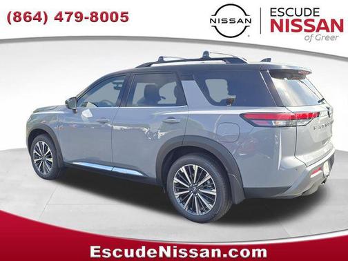 Boulder Gray/Super Black 2026 Nissan Pathfinder Platinum