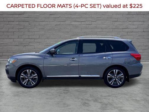 Gun Metallic 2017 Nissan Pathfinder Platinum